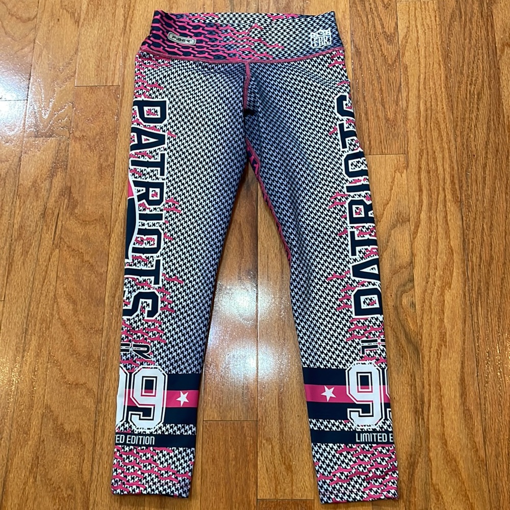 Fiber Women’s One Size Leggings Patriots Blue Pink and White